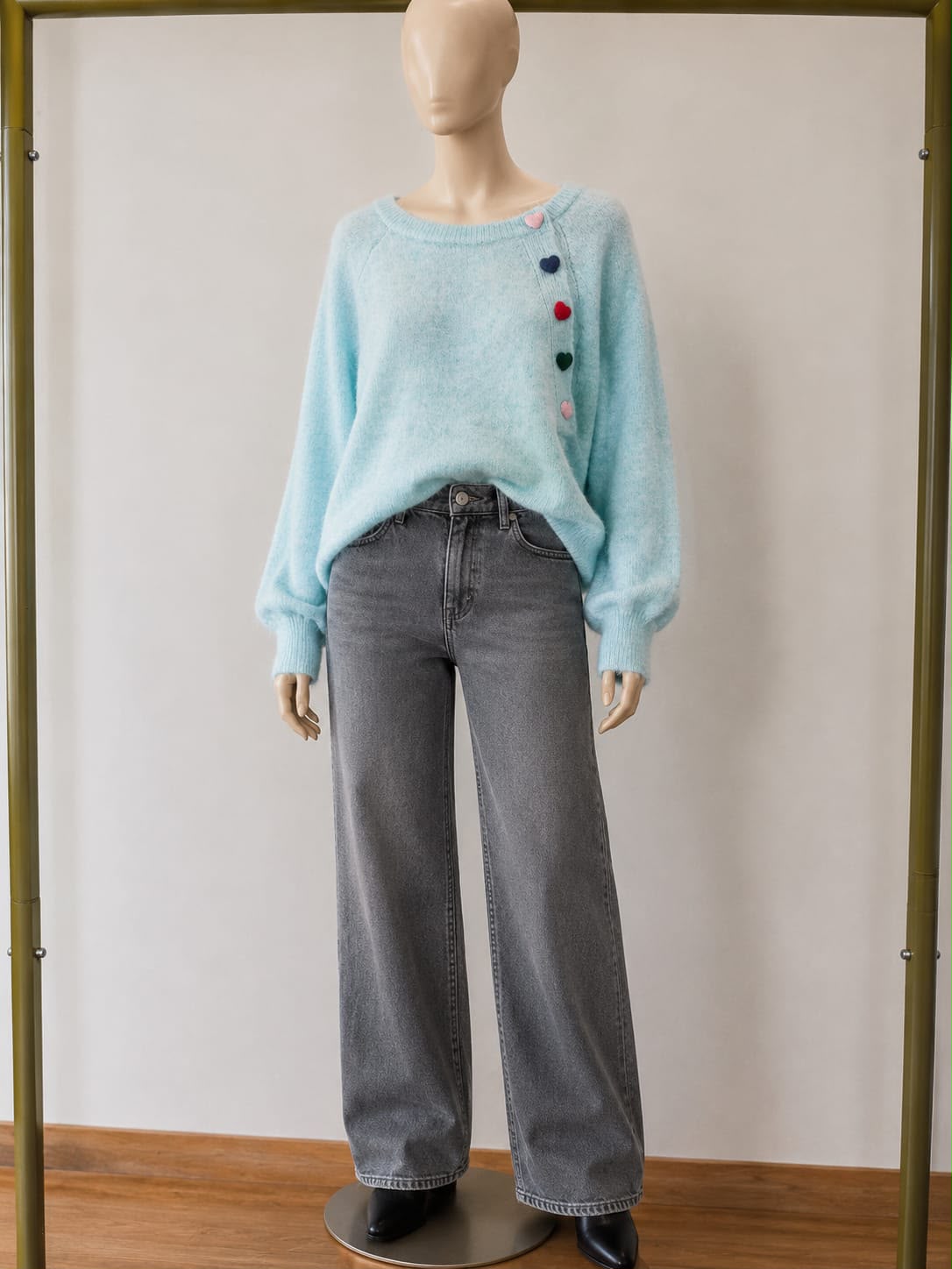 Woll Pullover mit Herzknöpfen